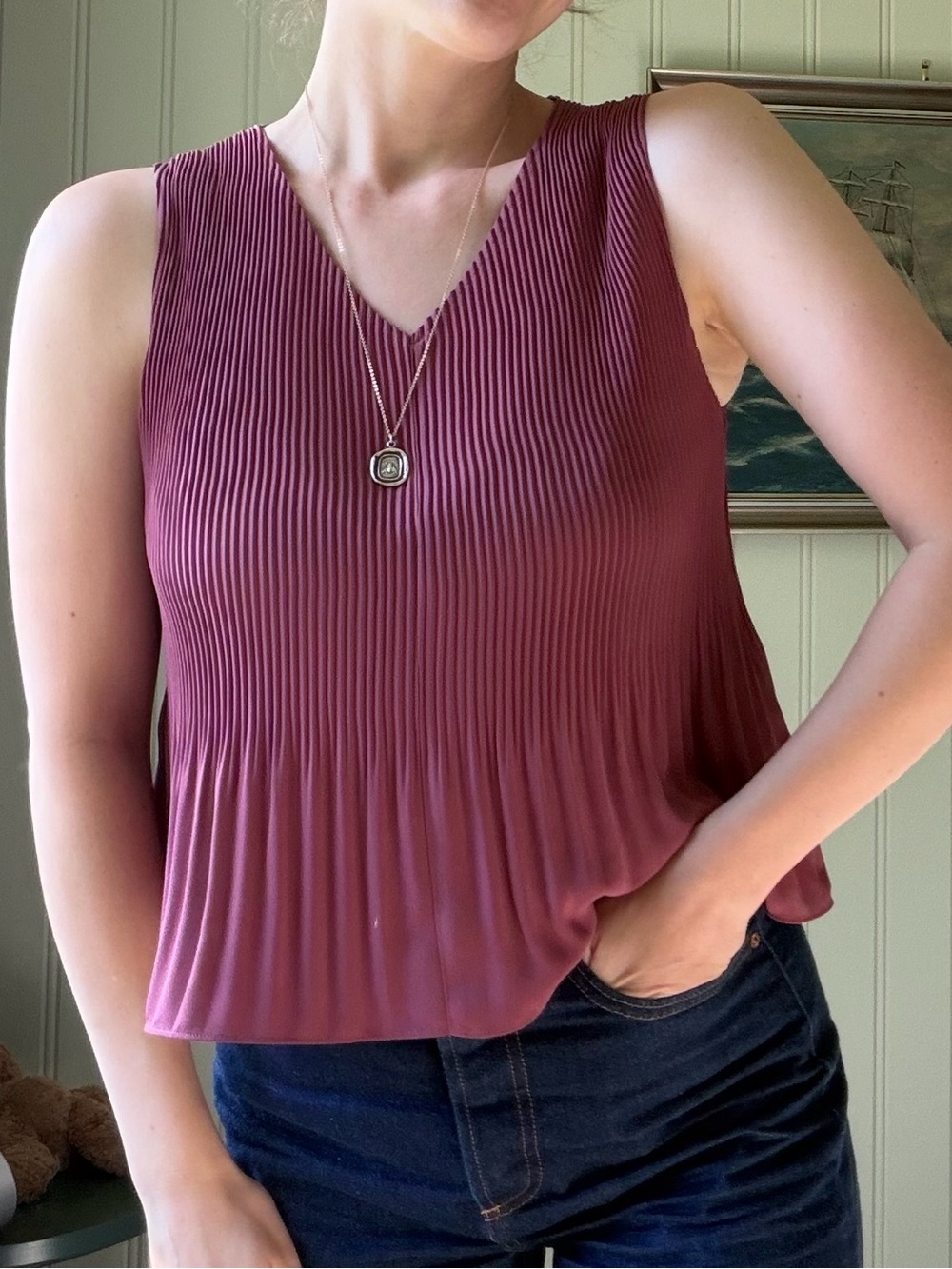 Aritzia Babaton Pleated Business Casual Tank Top in Plum Wine XS/Small Fit
